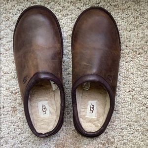 MENS Ugg slip ons
